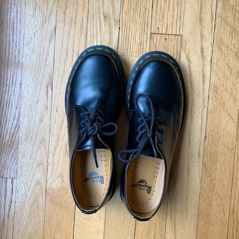 Dr. Martens Classic Oxford